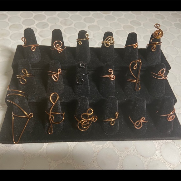 Copper rings - Picture 1 of 1